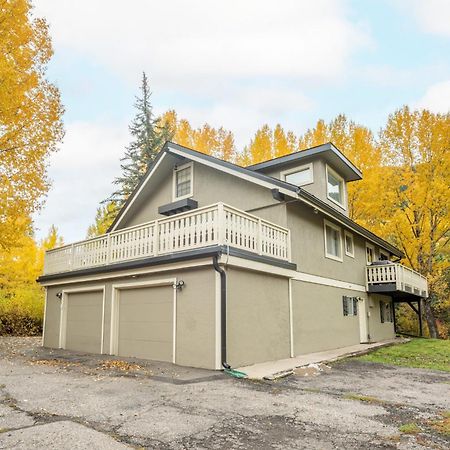 Bighorn By Avantstay Spacious Ski Cabin W Sprawling Porch Views Hot Tub Vail Exterior photo